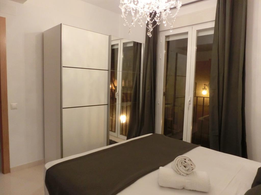 Total Valencia Old City Luxury Room photo